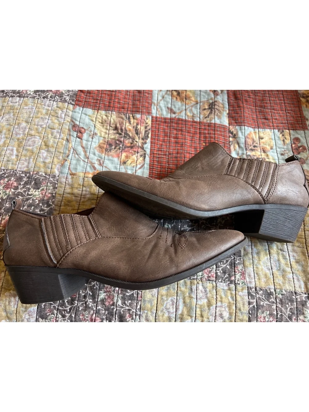 Sam & Libby Brown Faux Leather Western Style Ankle Boots Size 9